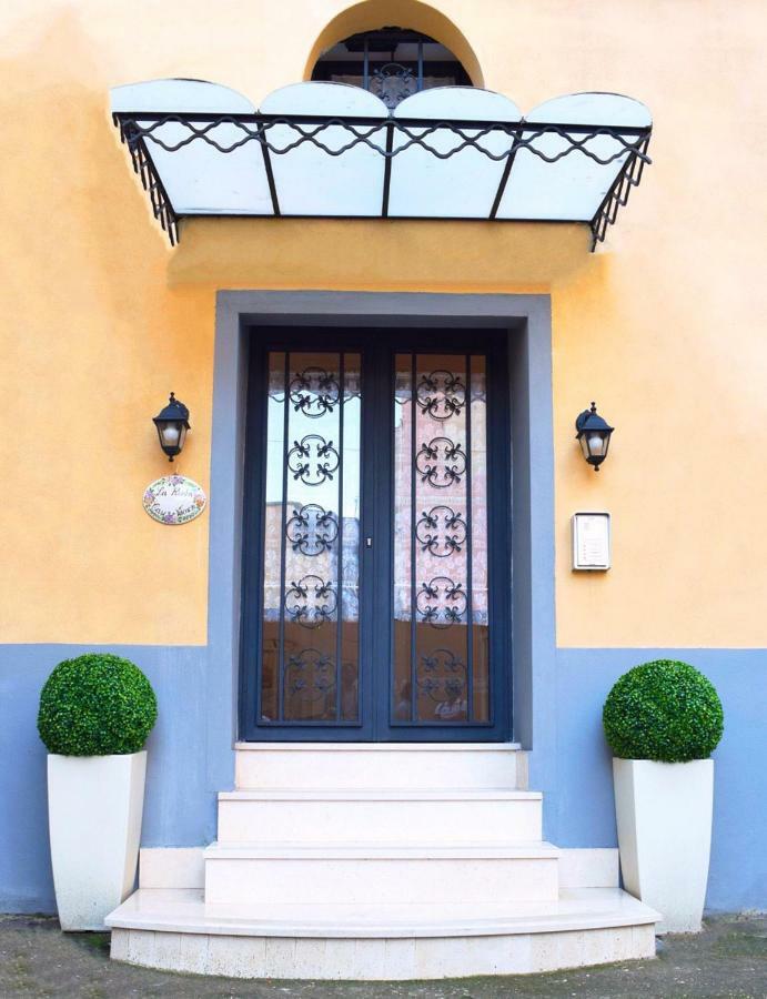La Rumba Naples Exterior photo